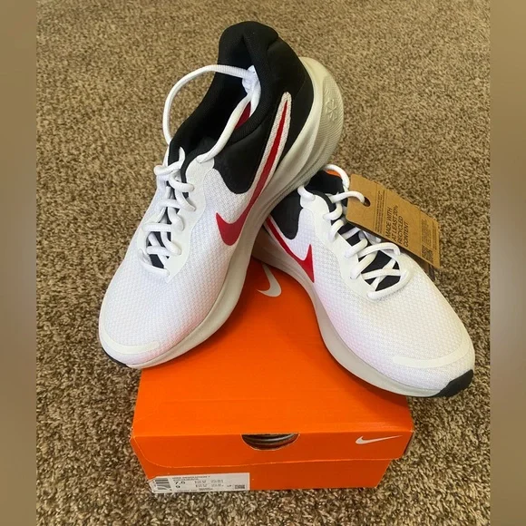 Nike Men's Revolution 7 Road Running Shoes. - Picture 1 of 5